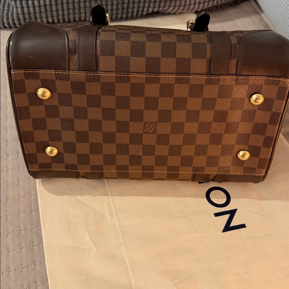 Authentic Berkeley Damier Ebene bag - image 7